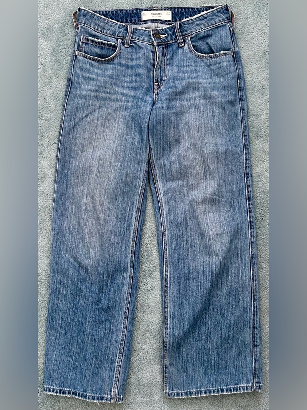 Hollister Women’s Low-rise Baggy Jeans - 4/27 Regular - Medium Blue